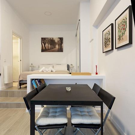 1 Bedroom 1 Bathroom Furnished - Av De America - Studio - Mintystay Madrid Exteriér fotografie