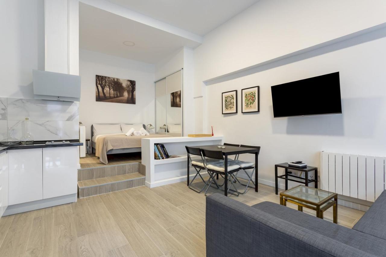 1 Bedroom 1 Bathroom Furnished - Av De America - Studio - Mintystay Madrid Exteriér fotografie