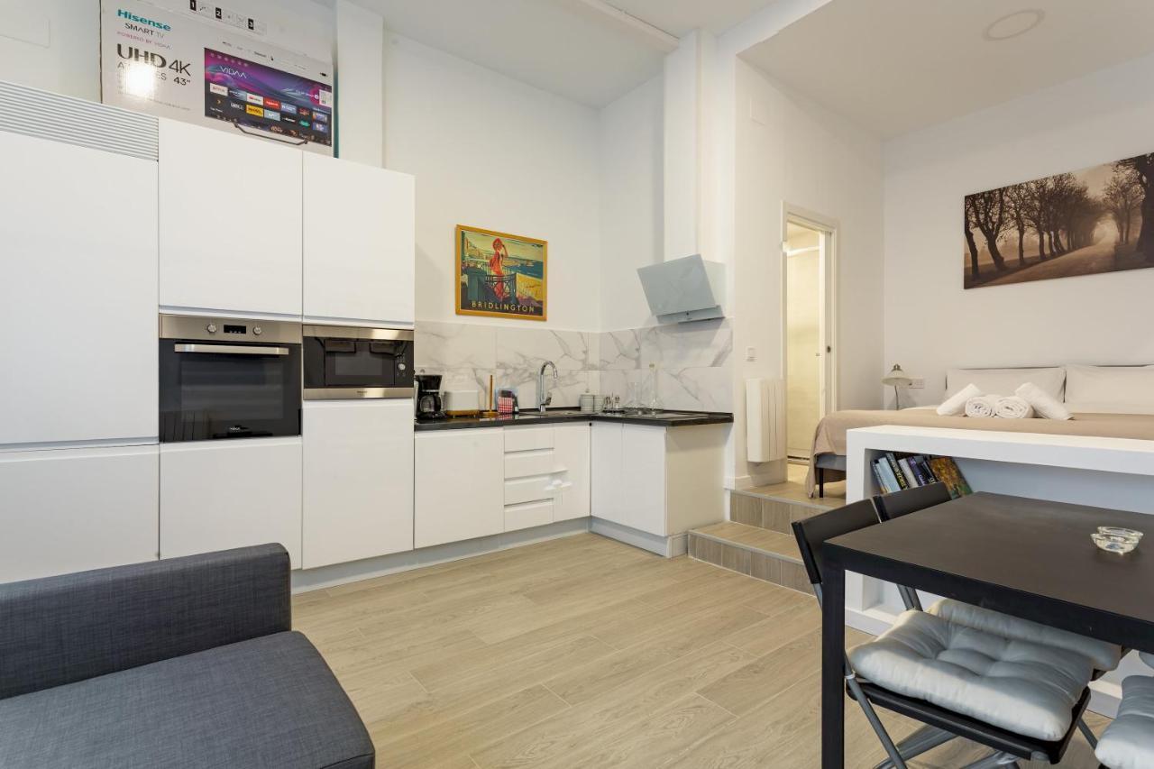 1 Bedroom 1 Bathroom Furnished - Av De America - Studio - Mintystay Madrid Exteriér fotografie