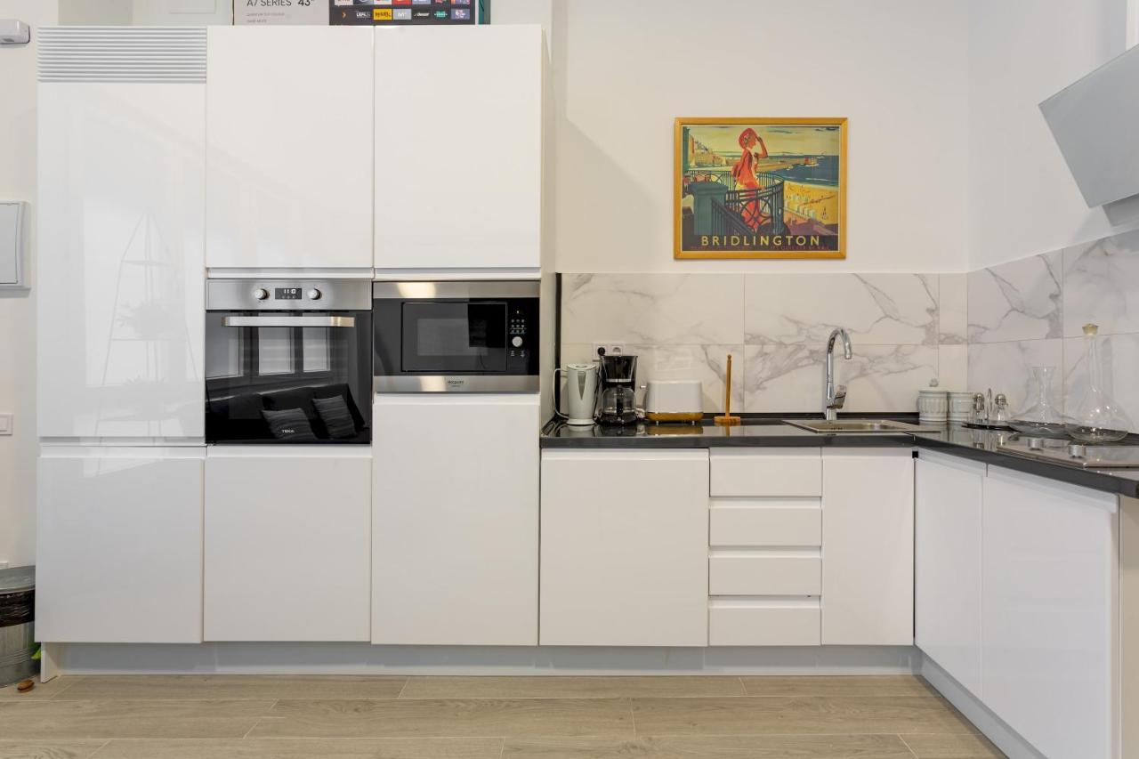 1 Bedroom 1 Bathroom Furnished - Av De America - Studio - Mintystay Madrid Exteriér fotografie