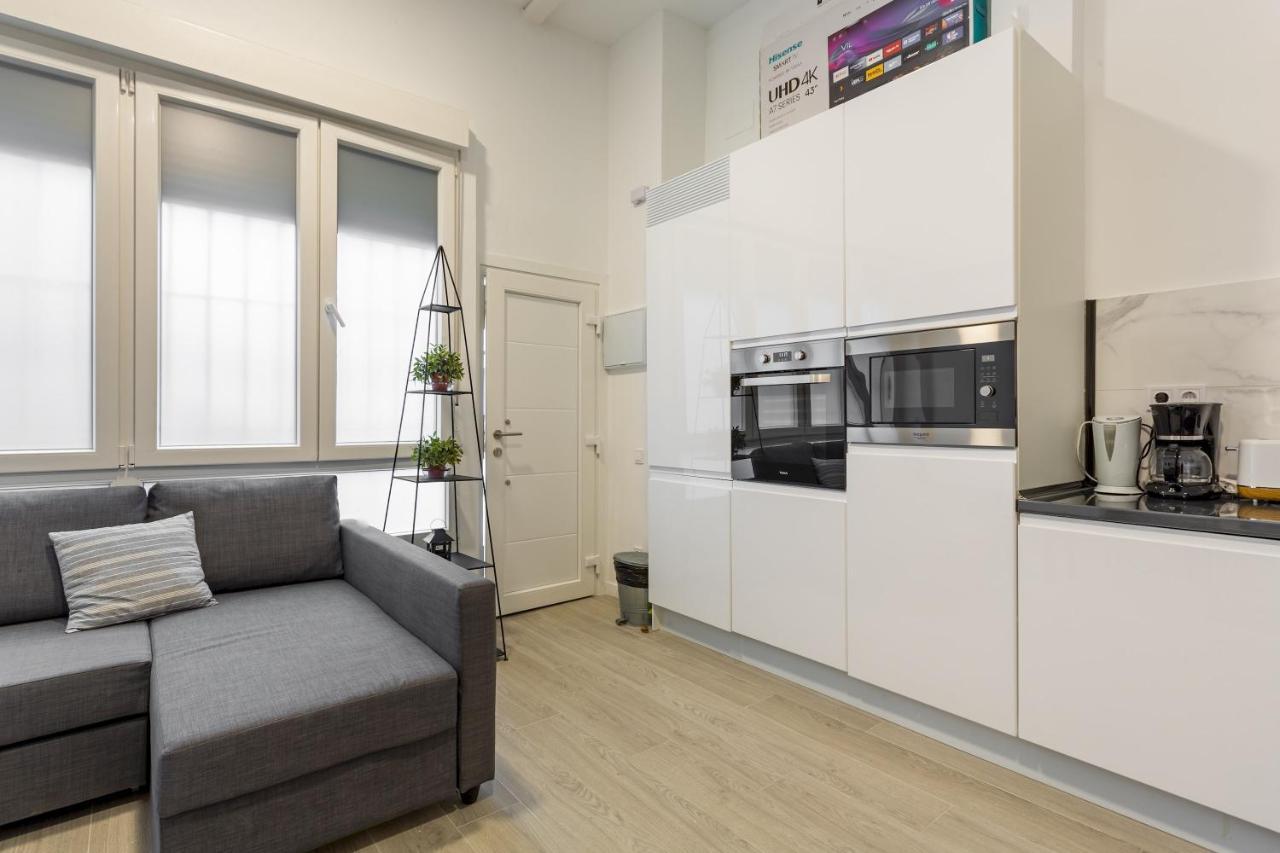 1 Bedroom 1 Bathroom Furnished - Av De America - Studio - Mintystay Madrid Exteriér fotografie